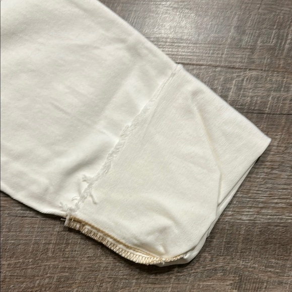 Kensie Vintage Luxe White Cream cropped Jeans with raw hem size 2/26 - Picture 10 of 10